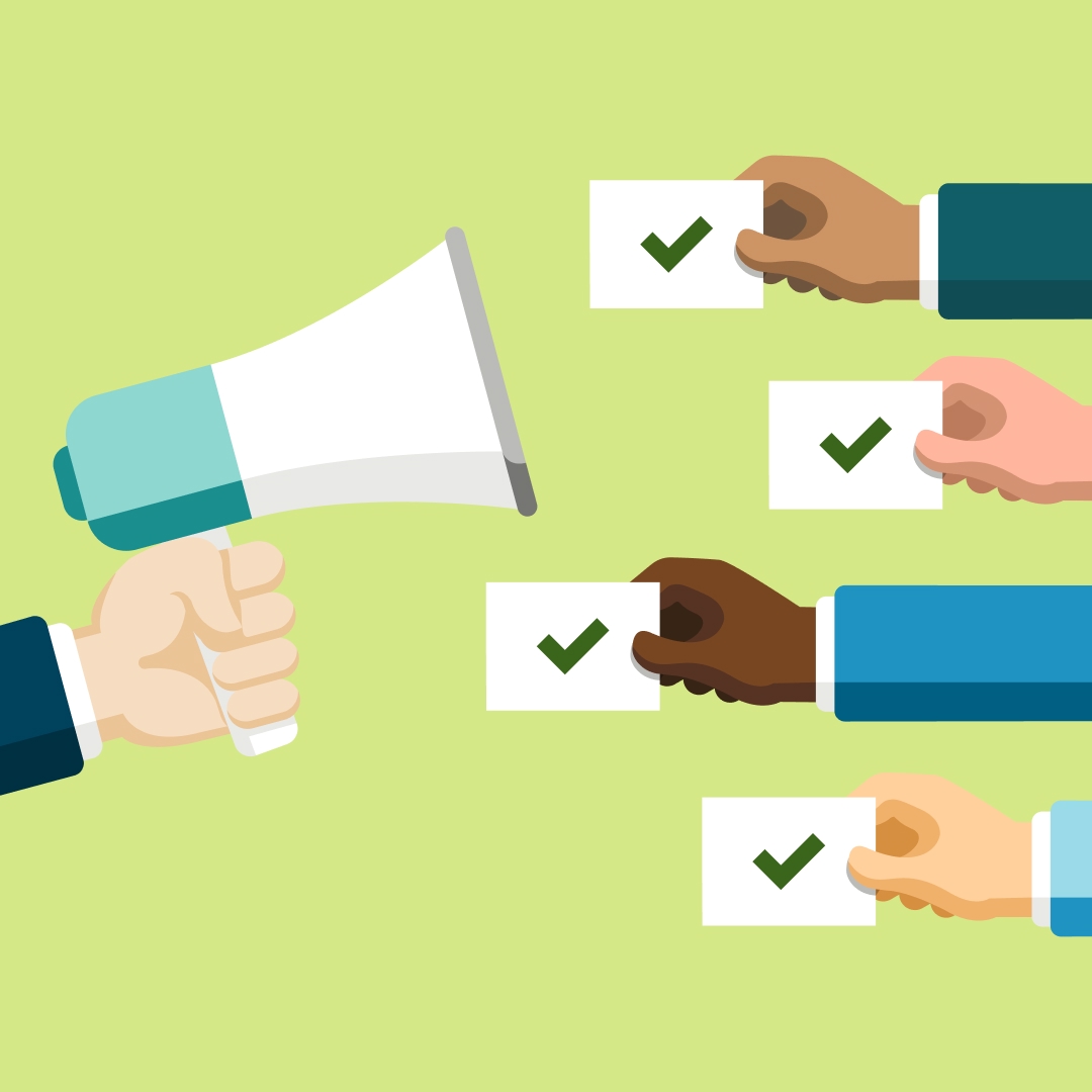 Une illustration représentant, à gauche, une main tenant un mégaphone et, à droite, quatre mains aux teints de peau variés tenant des cartes sur lesquelles figure une coche.